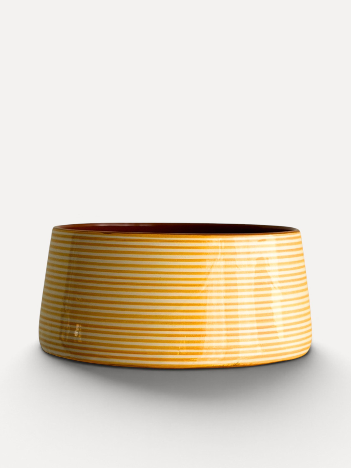 Casa Cubista Classic Stripe Tapered skål i gul og hvid - håndmalet terracotta fra Portugal