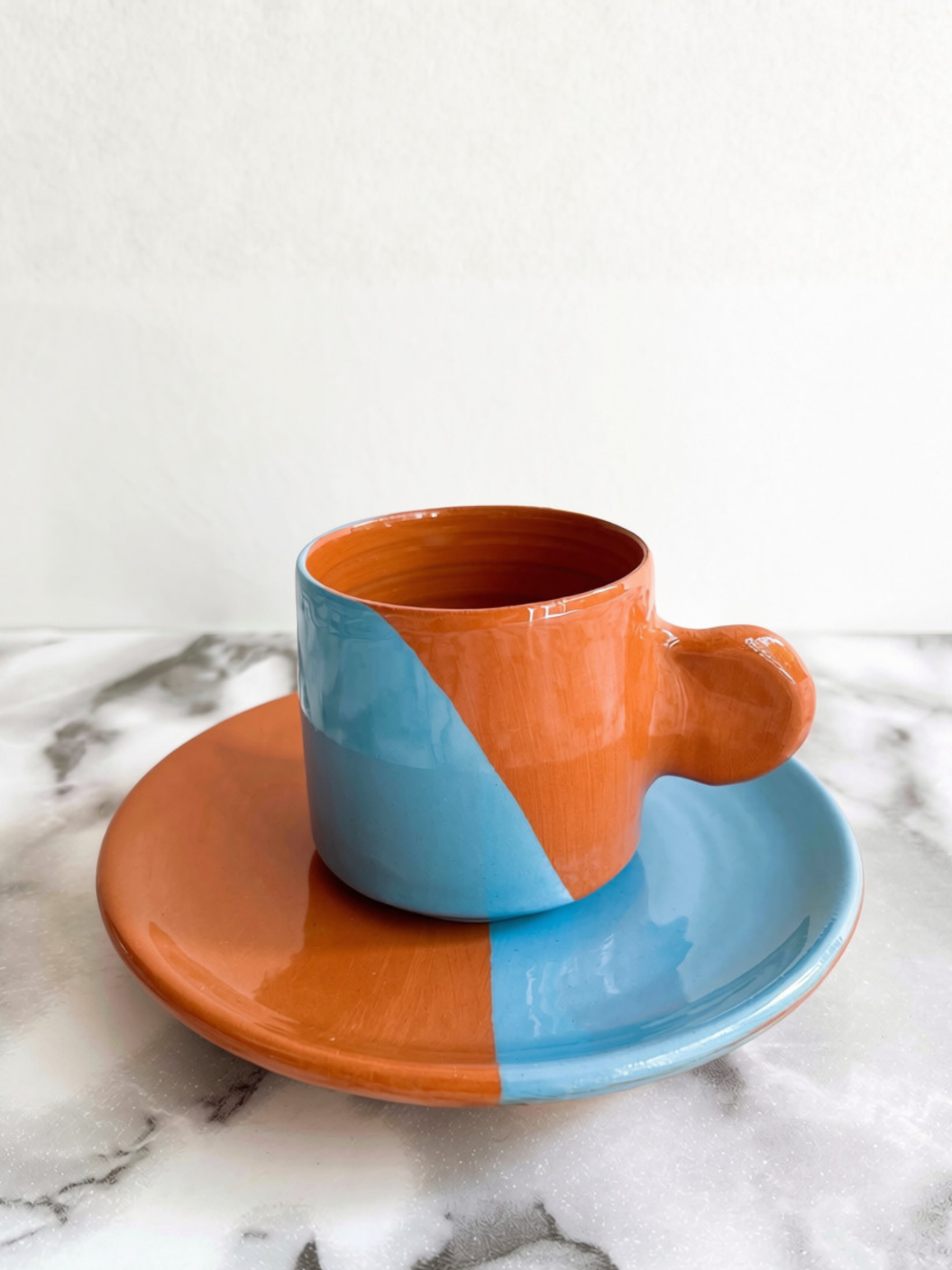 Casa Cubista Dipped espressokop i brun og aqua - håndlavet terracotta fra Portugal