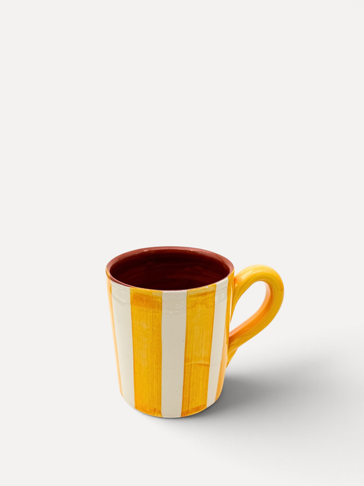 Casa Cubista Bold Stripe krus med gule og hvide striber - håndlavet og håndmalet terracotta fra Portugal