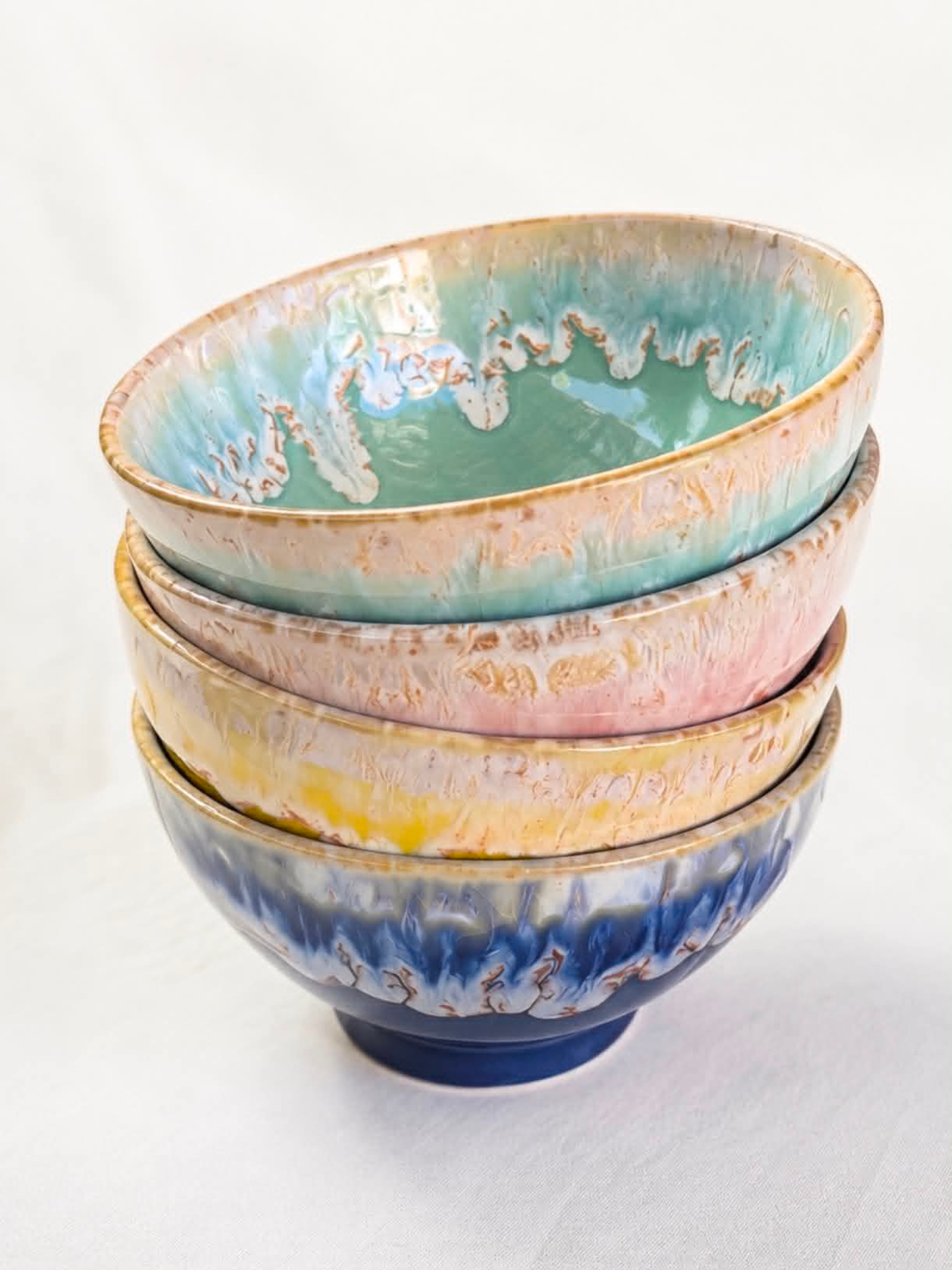Costa Nova latte bowls - 4 håndlavede skåle i forskellige farver - keramik fra Portugal