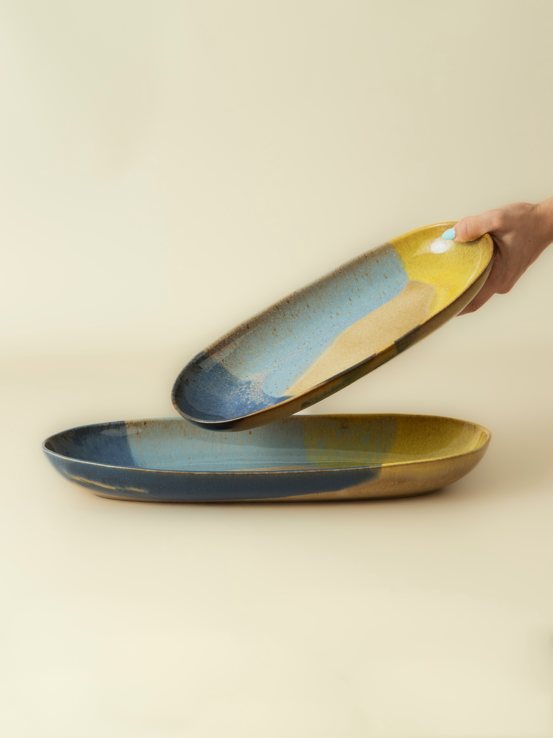 To store ovale fade fra Terrafinas Corals kollektion - håndlavet porcelænsstentøj fra Portugal