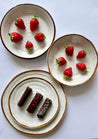 Casa Alegre Rustic Bled hvid tallerkenserie med jordbær og chokolade